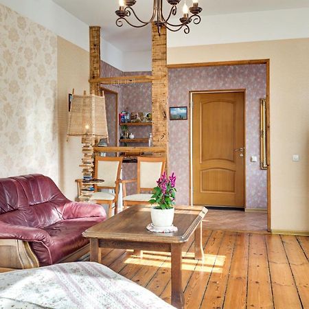 Toma Street Apartments Liepaja Luaran gambar