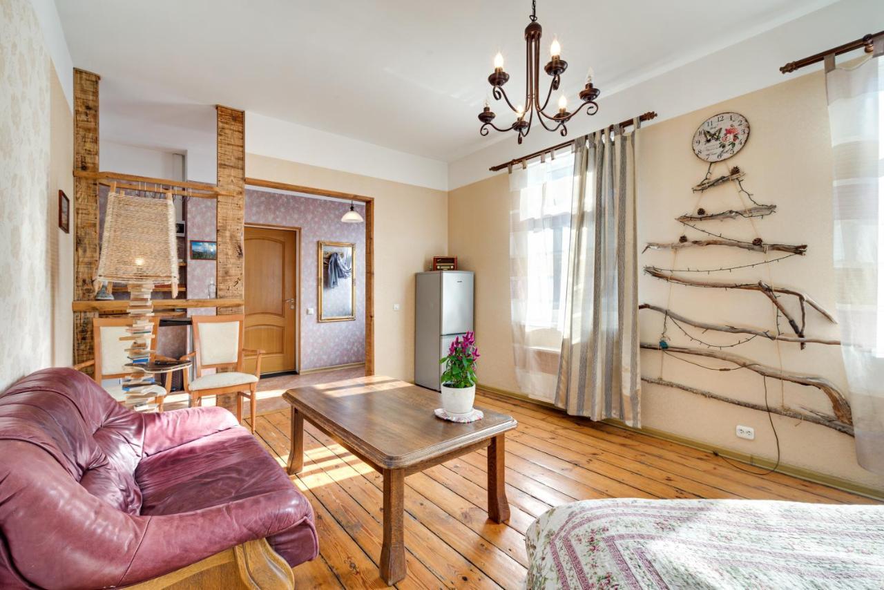 Toma Street Apartments Liepaja Luaran gambar